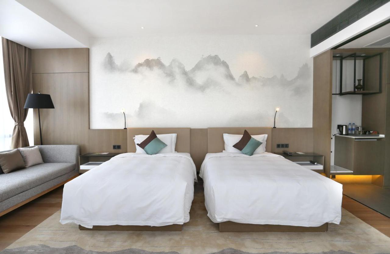 โนโวเทล เต้อฉิง Hotel Deqing ภายนอก รูปภาพ